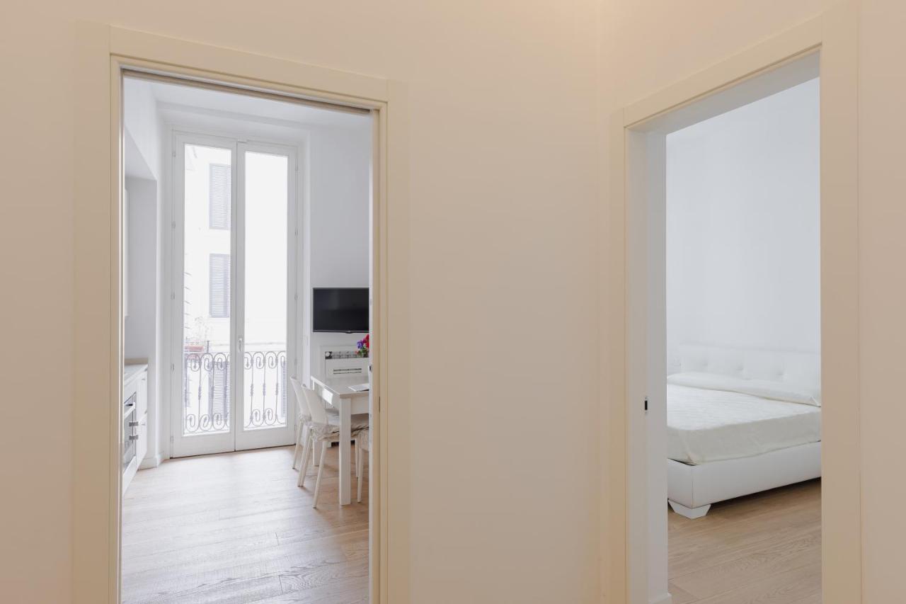 Apartment Tritone Minimal Rom